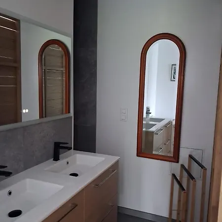 Du Papillon Calutre Domaine Du Papillon Calutre Apartman